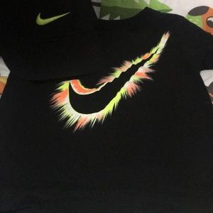 💛💚Nike toddler T and baseball hat 💛💚